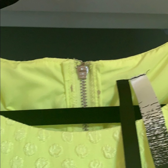 Like NEW Kensie Neon Yellow Dress- size L - Picture 4 of 4